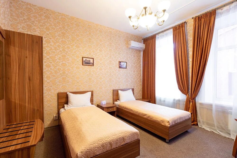 гостиничный номер красный. мини отель благовещенск. мини отель благовещенск. гостиница в малиновой засеке. алчевск гостиница юбилейная.