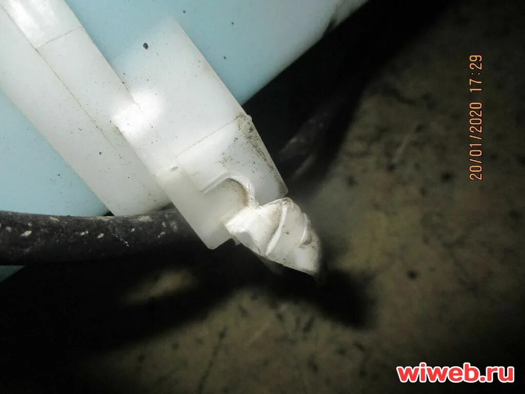 Бачок омывателя NISSAN CEFIRO A32, цена - купить в Санкт-Петербурге № 2701331360