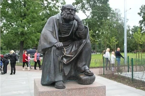 Скульптурная группа зодчие александровский парк. Зодчие петербурга в александровском парке. Памятник зодчим санкт-петербурга в александровском парке. Памятник зодчие в александровском парке. Скульптурная группа зодчие александровский парк.