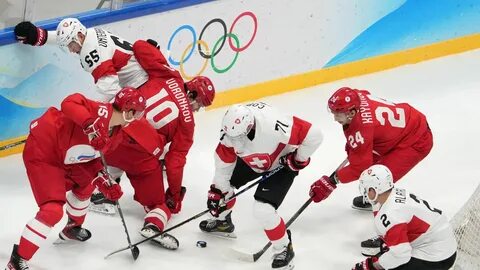Какие команды вышли в финал по хоккею