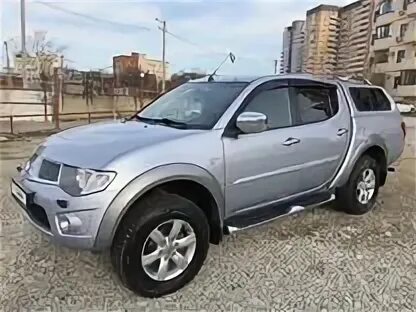 Mitsubishi l200 2011