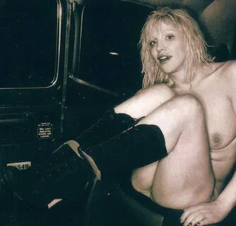 Courtney Love Nude Aznude Sexiz Pix.