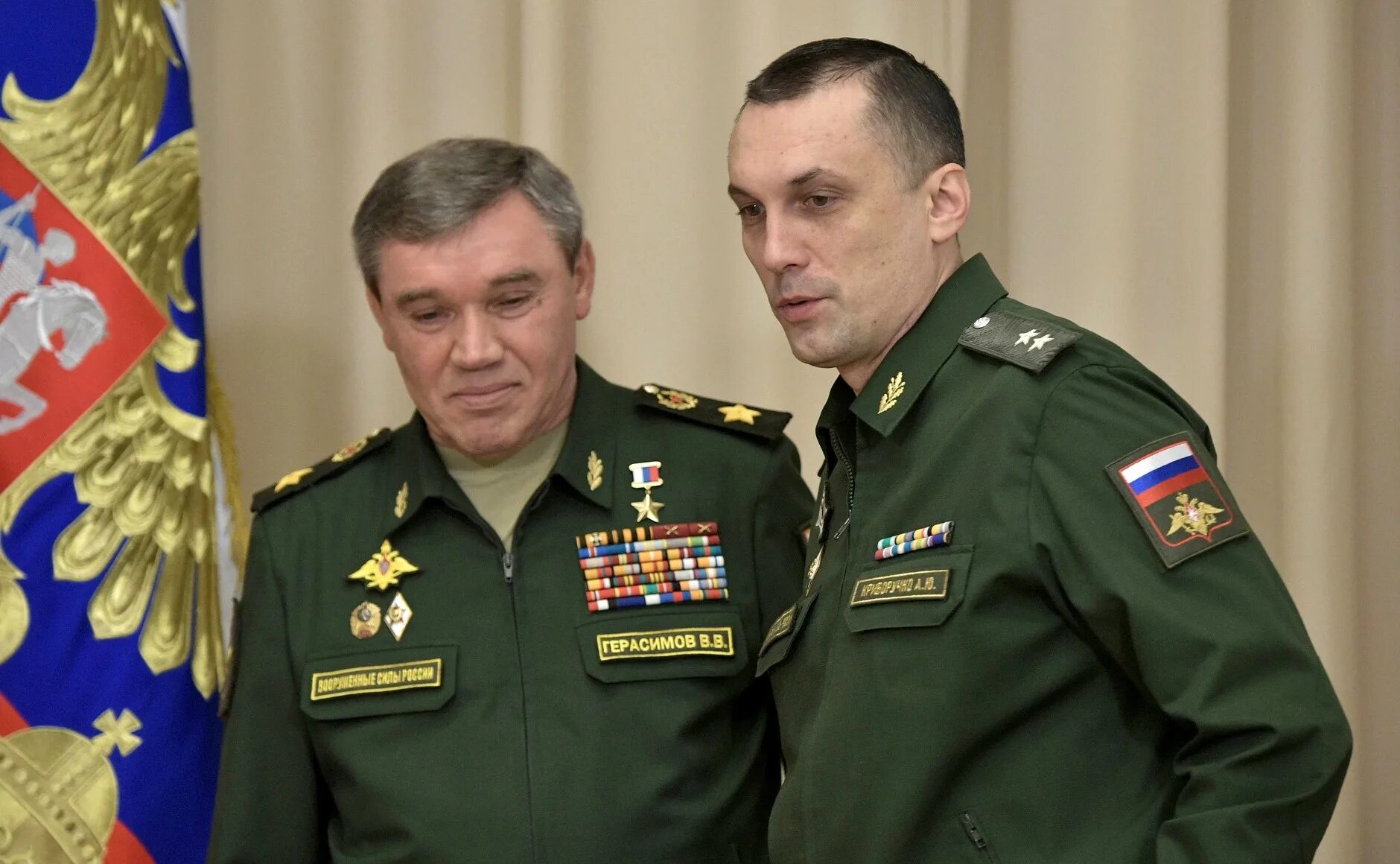 Сайт змо. Генерал Криворучко зам министра обороны. Заместитель министра обороны России Криворучко.