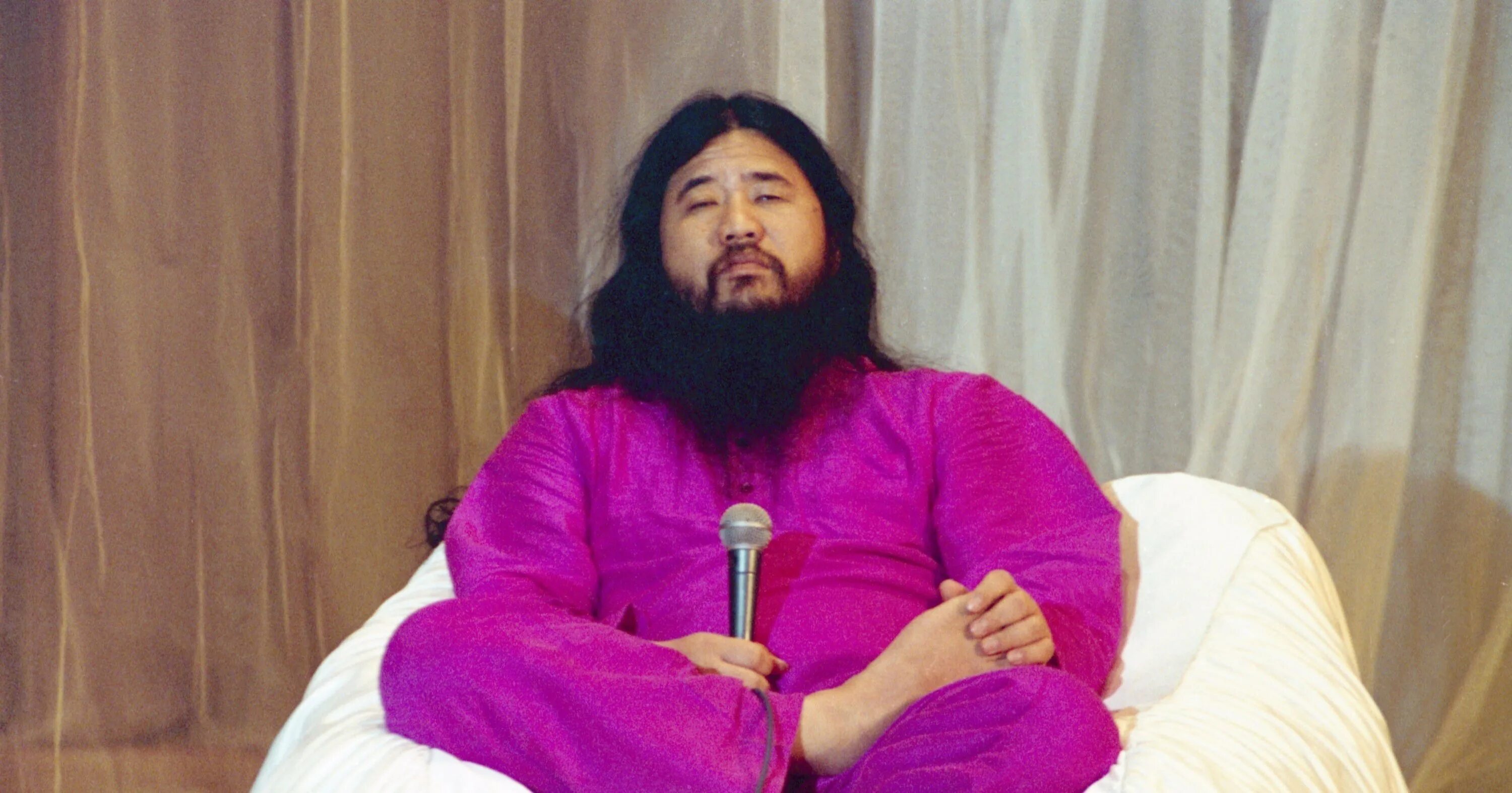 Японская секта аум синрикё. Асахара аум синрике. Аум синрике. Аум синрикё секта. Секо асахара аум синрике.