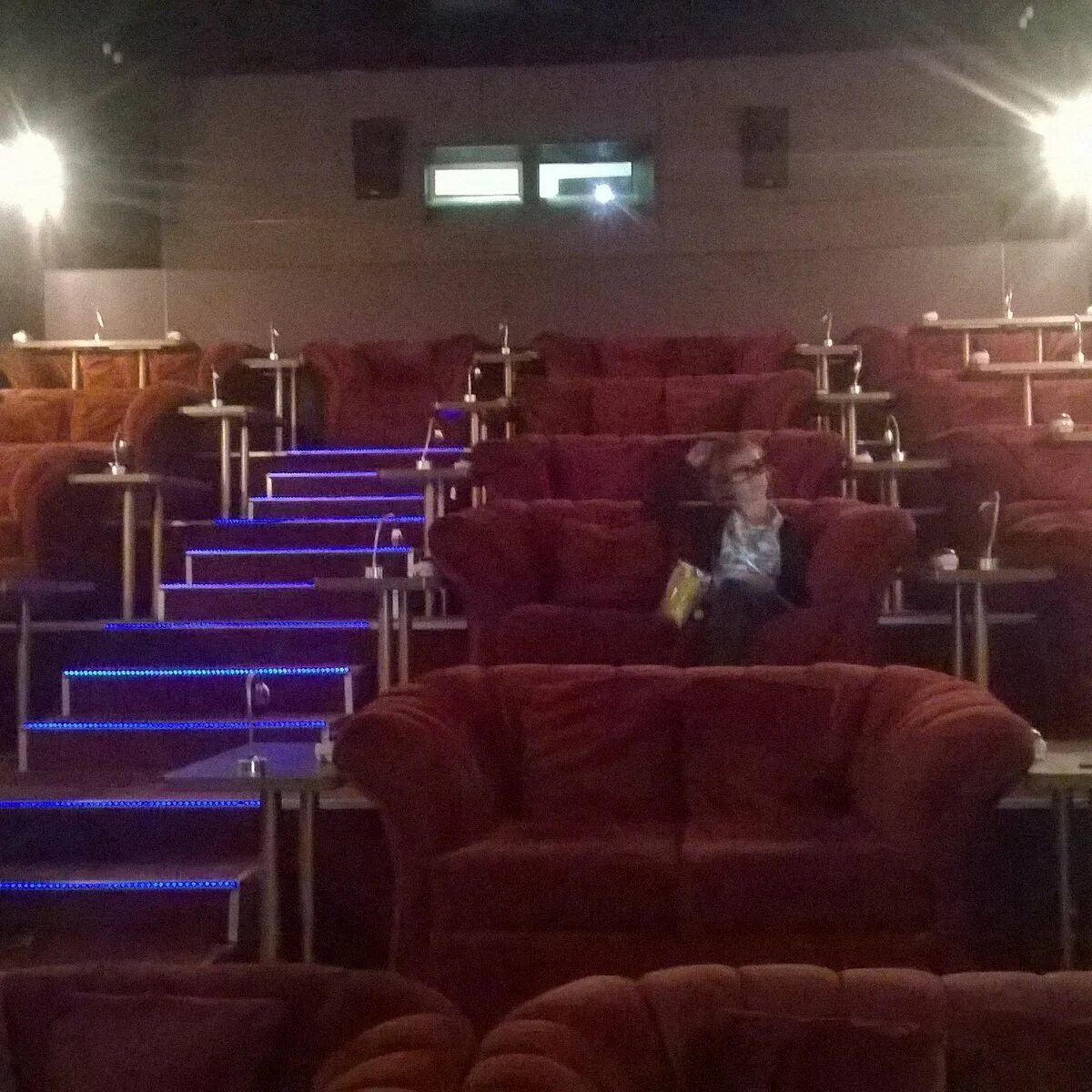 Тц нева беломорская кинотеатр. Кинотеатр нева беломорская залы. Кинотеатр нева спб вип зал. Кинотеатр нева зал 1. Кинотеатр нева зал 1.