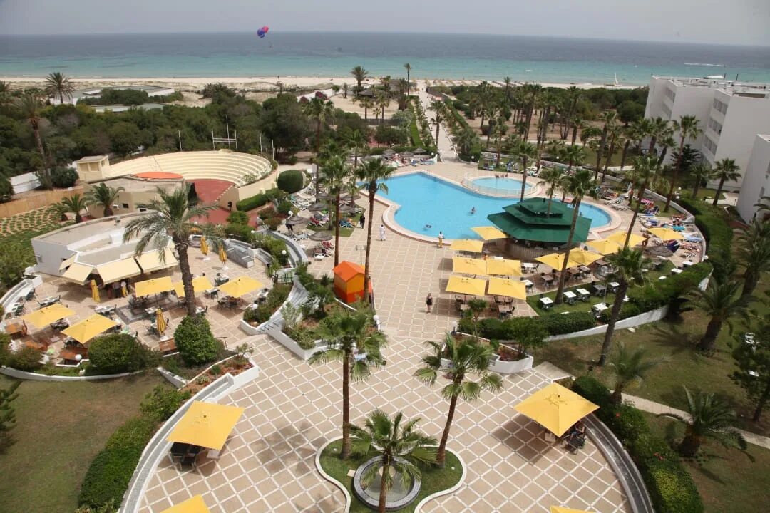 Hotel Tropicana 4* в Паттайе 36 отзывов об отеле, цены и фото номеров забронир