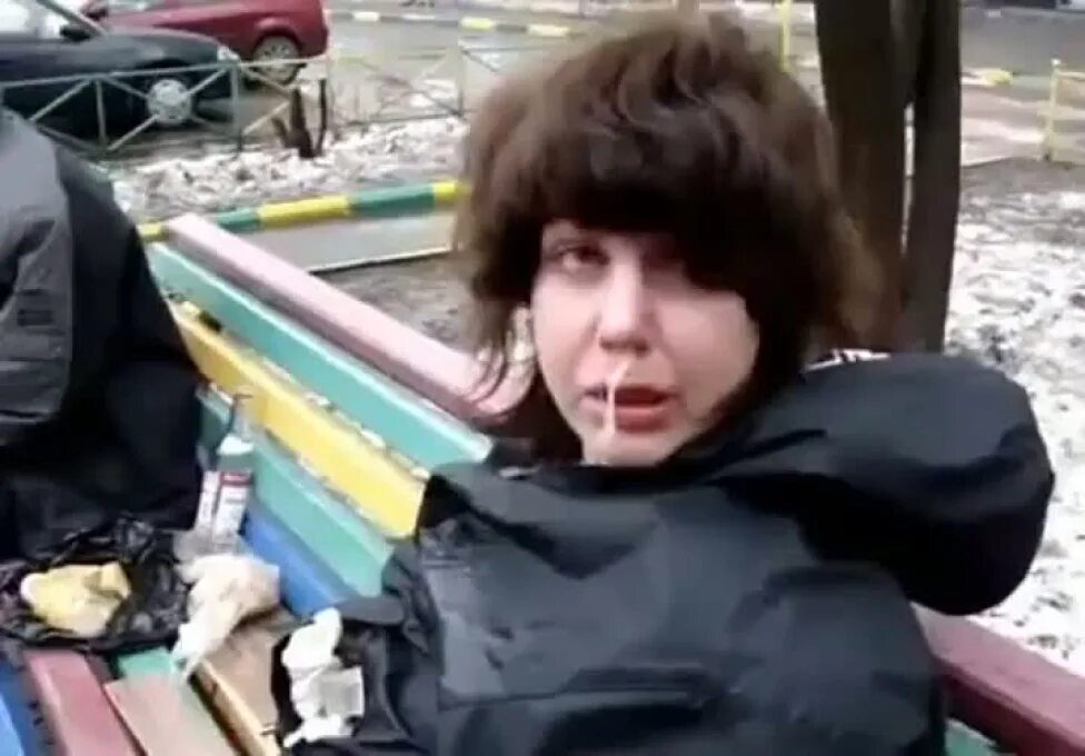 19 девушка осчастливила бомжа. 19 девушка осчастливила бомжа