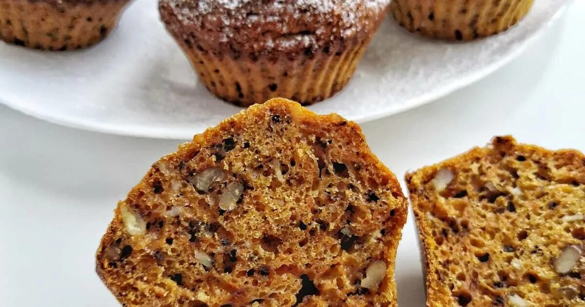 Морковный кекс рецепт простой и вкусный. Морковный кекс рецепт. Постный морковный кекс. Монастырская кухня морковный кекс. Пряный кекс.