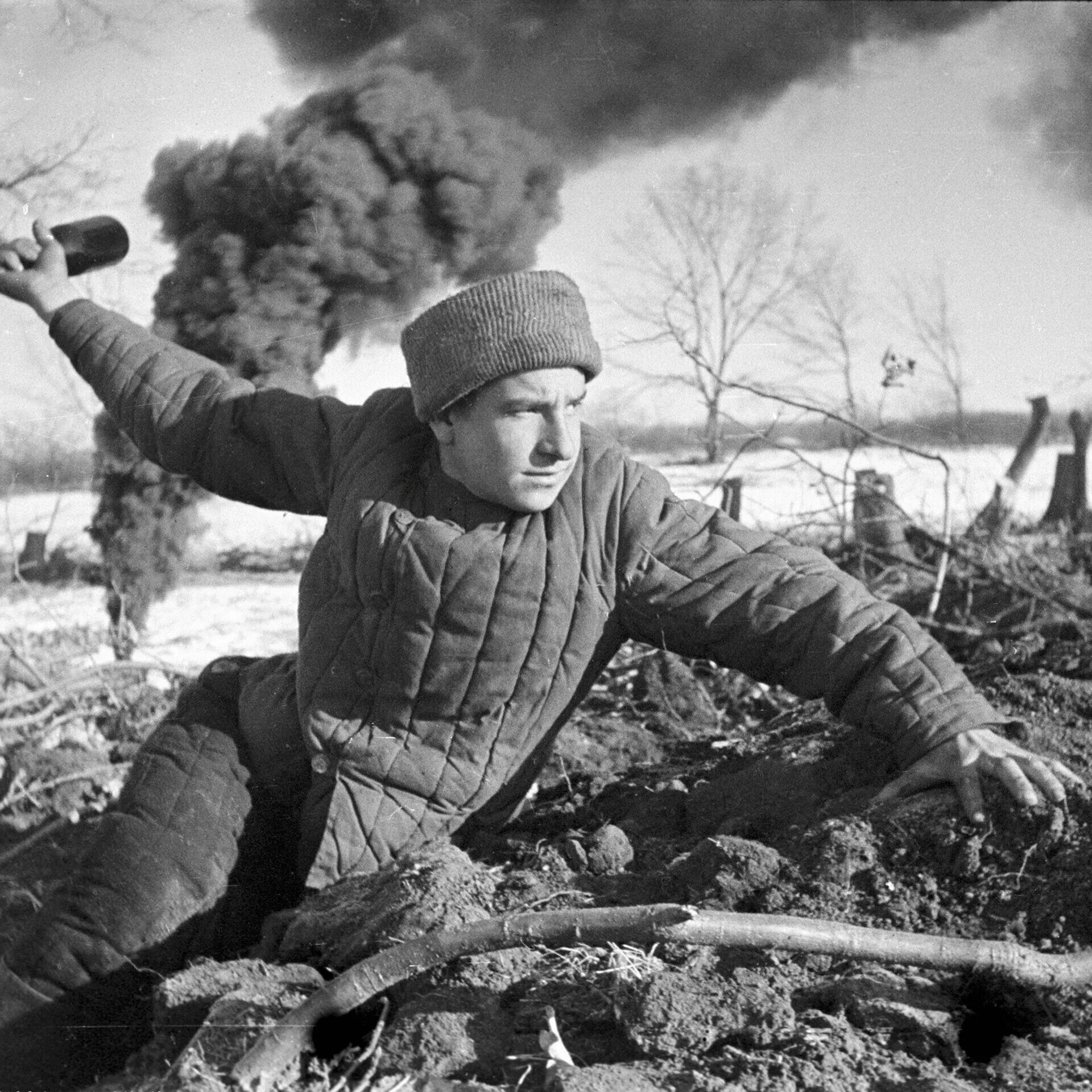 Военные хроники россии. Солдаты ВОВ 1941-1945. Советские солдаты ВОВ. Солдат красной армии 1941-1945 в Сталинграде. Военные годы.