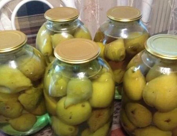 Компот из груш на зиму 3 литровую. Компот из груш на зиму. консервированные груши. грушевый компот на зиму. закатка груш.