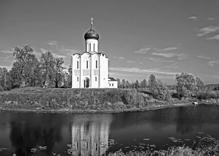 Белый храм на реке