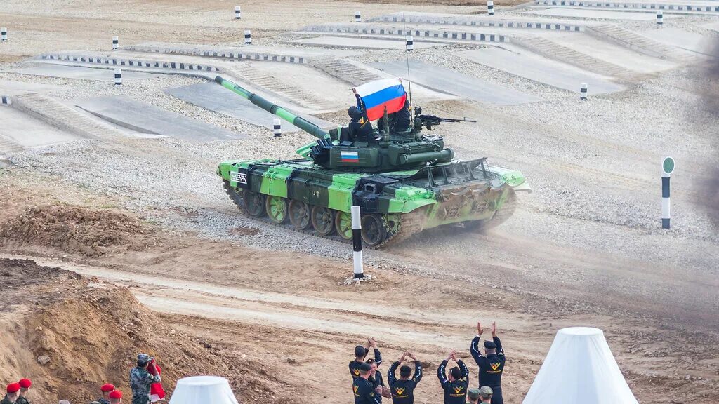 Танковый биатлон финал. Танковый биатлон 2016 финал. Мурад Халиков танковый биатлон. Танковый биатлон зеленый танк. Танк т72б3 танковый биатлон.