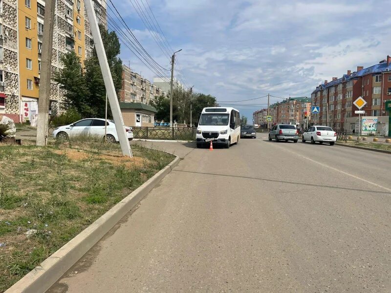 Невельская 4б наркодиспансер оренбург. Дорожные знаки сервиса. Дорожный 8 телефон. Москва 3-я дорожная 8 тип дома фото. Бизнес центр растком.