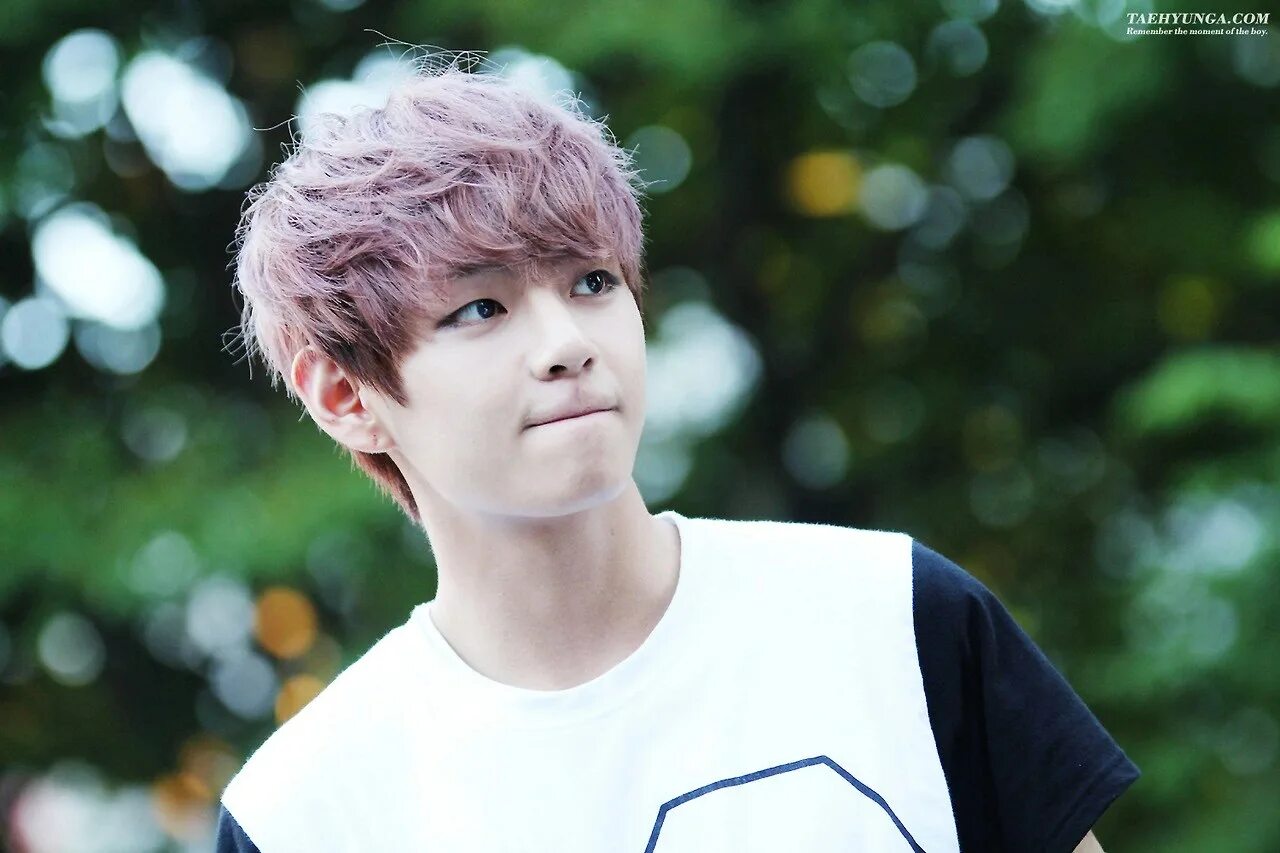 Ви. Bts ким тэхен. Bts kim taehyung. Бтс ким тэхен. Тэхен бтс.