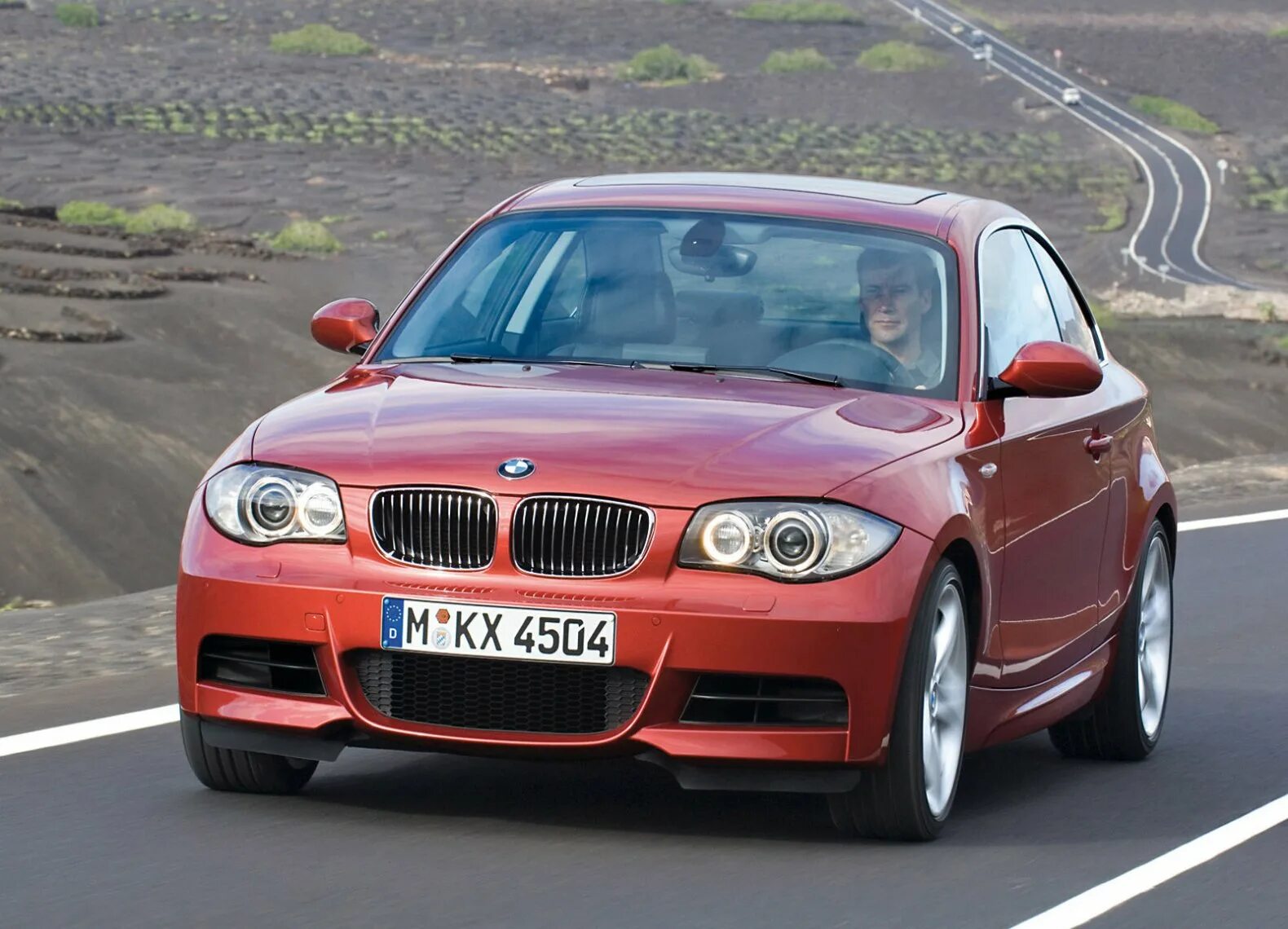 Автомобиль bmw 1. BMW 1 2008. BMW 1 Series 2008. BMW 1 Series Coupe. БМВ 1 2007.