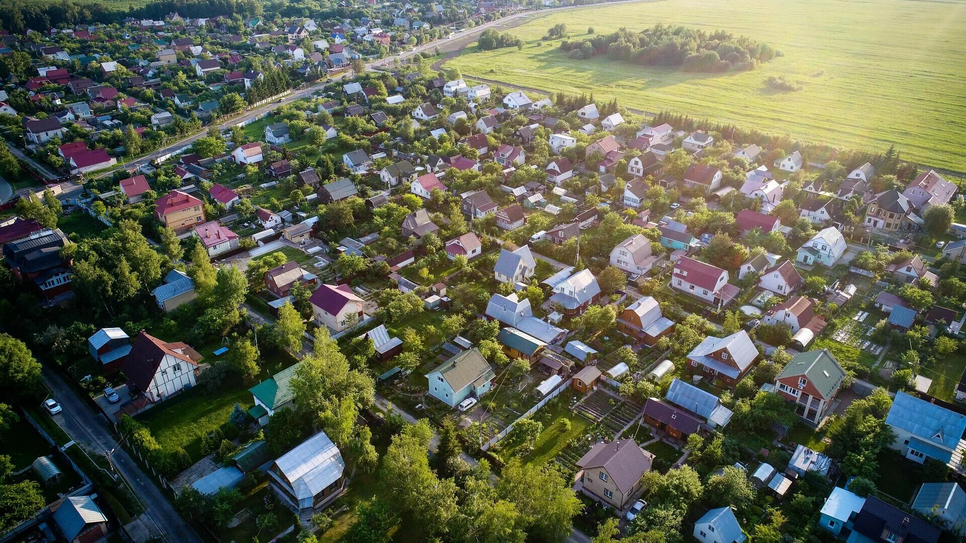 Новости загородной. Дачная застройка. ИЖС. Новомосковский поселок Москва. Участок 33 сотки.