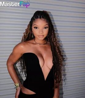 Check out Halle Bailey Also Known As / Chloebaileyyy / Hallebailey Free Onl...