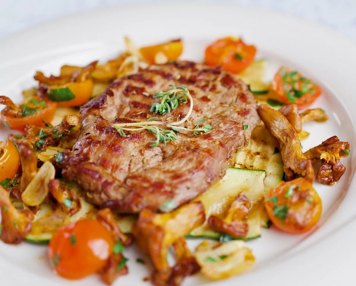 Горячие блюда. Горячие блюда. Горячие блюда. Горячая закуска. Горячие вторые блюда из мяса.