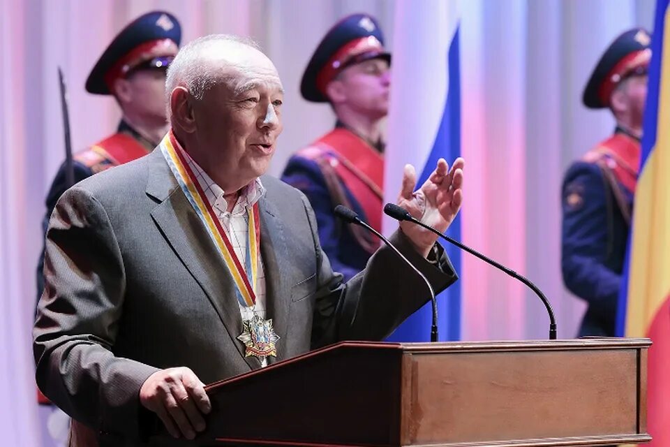 Чуб губернатор. Владимир фёдорович чуб. экс губернатор ростовской области чуб. губернатор чуб инаугурация. владимир чуб сейчас.