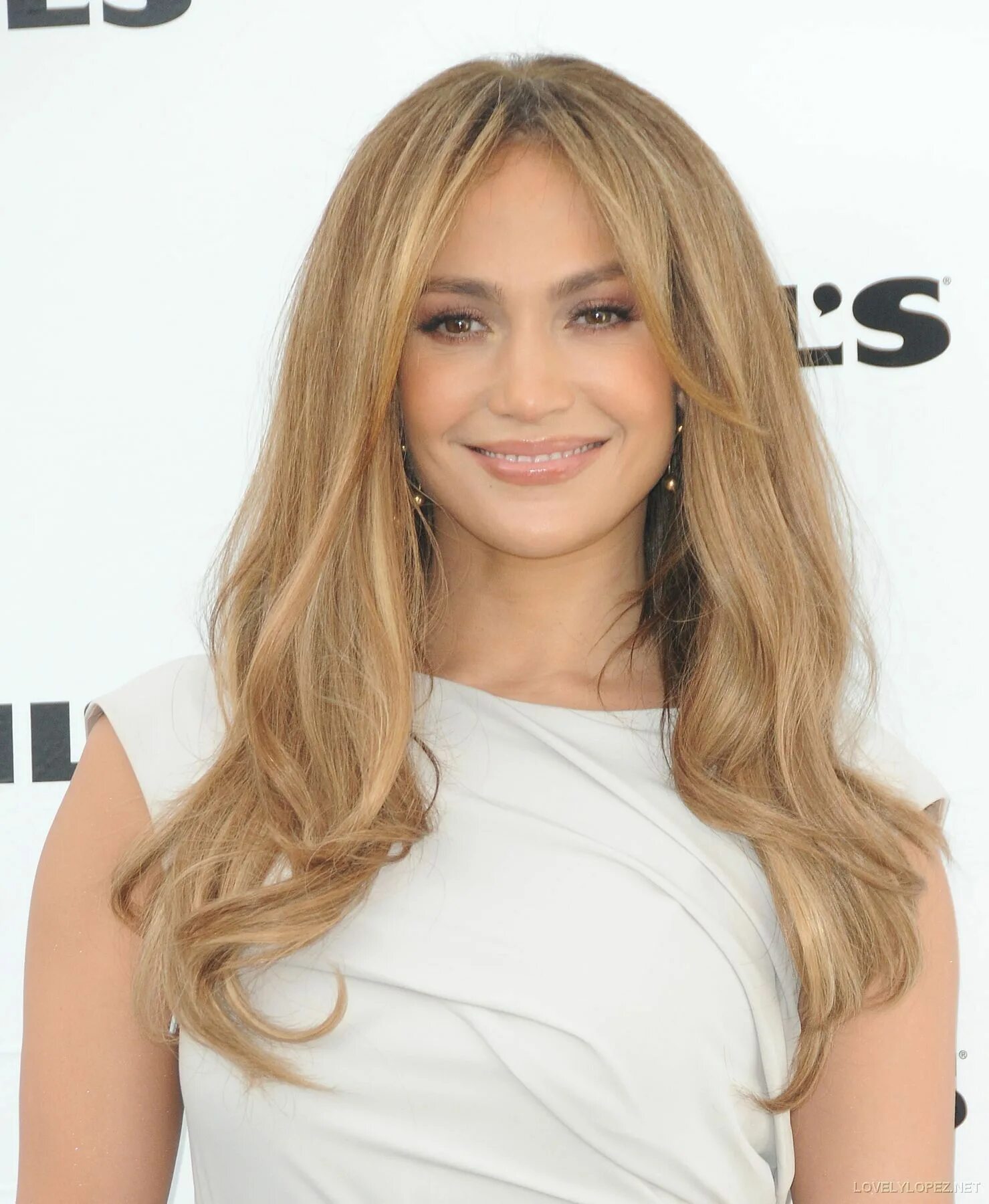 медовый блонд цвет. светлая карамель цвет. карамельно русый. медово русый. карамельный блонд.