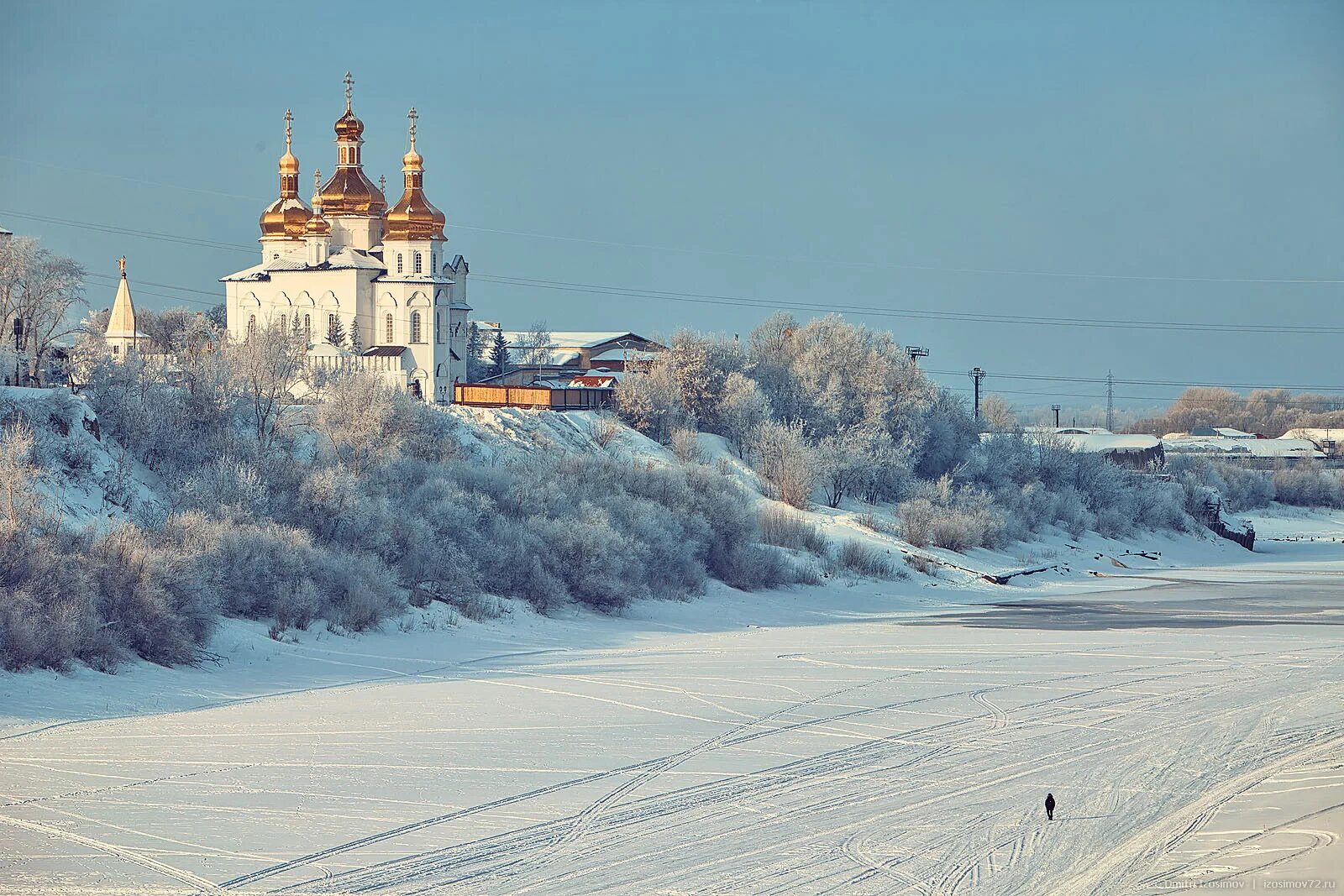 Тобольск набережная зимой. Тобольский кремль. Зимняя набережная тюмень. Тобольск древняя столица сибири. Тобольский кремль тюменская область.