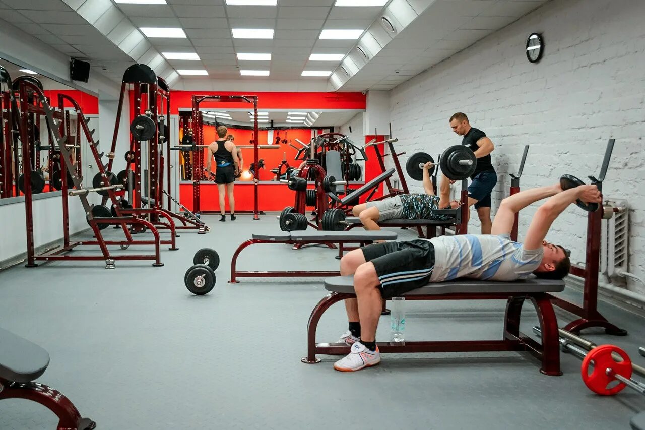 панорама фитнес клуба. бассейн кирово-чепецк. гто киров тренажерный зал ленина. аэротренинг киров. аэротренинг киров.