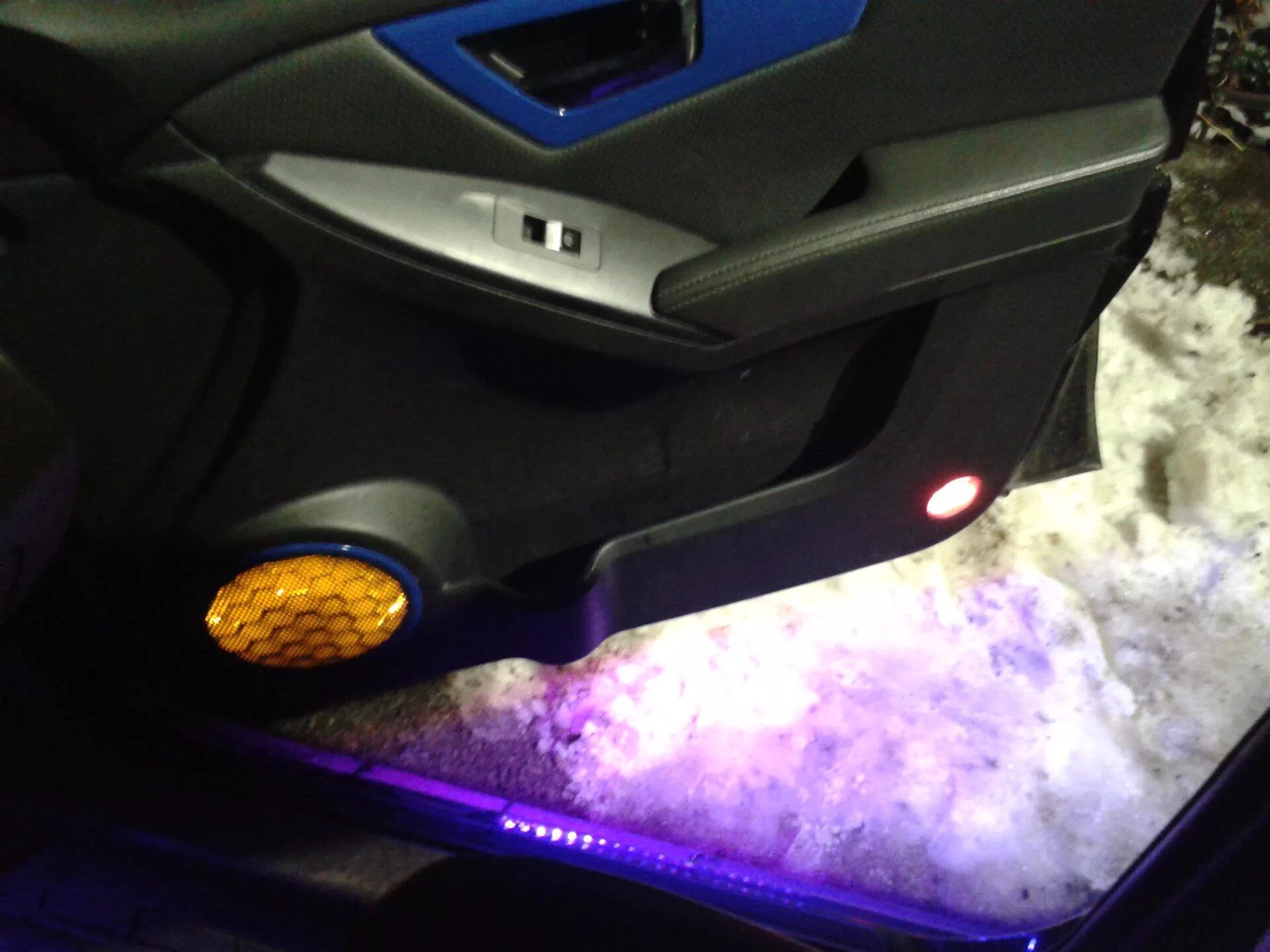 Подсветка бардачка лифан солано 1 поколение. Подсветка лифан х60. Подсветка лифан х60. Подсветка двери авто лифан. Подсветка лифан х60.