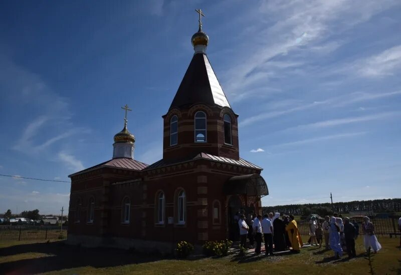 Погода студенцы саракташский район. Село Новосокулак Саракташского района. Студенцы Церковь Саракташский район. Новый Сокулак Саракташский район. Площадь села новый Сокулак Саракташский район.