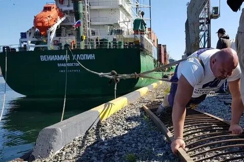 Законе судном людям