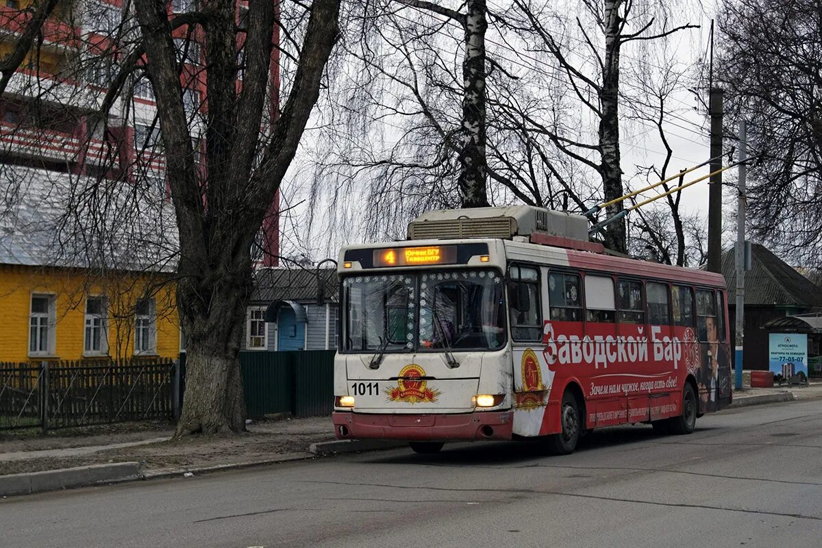 Троллейбусы брянска 11. Троллейбус брянск 11. Новые троллейбусы в брянске. Троллейбус брянск 11. Новые троллейбусы в брянске.