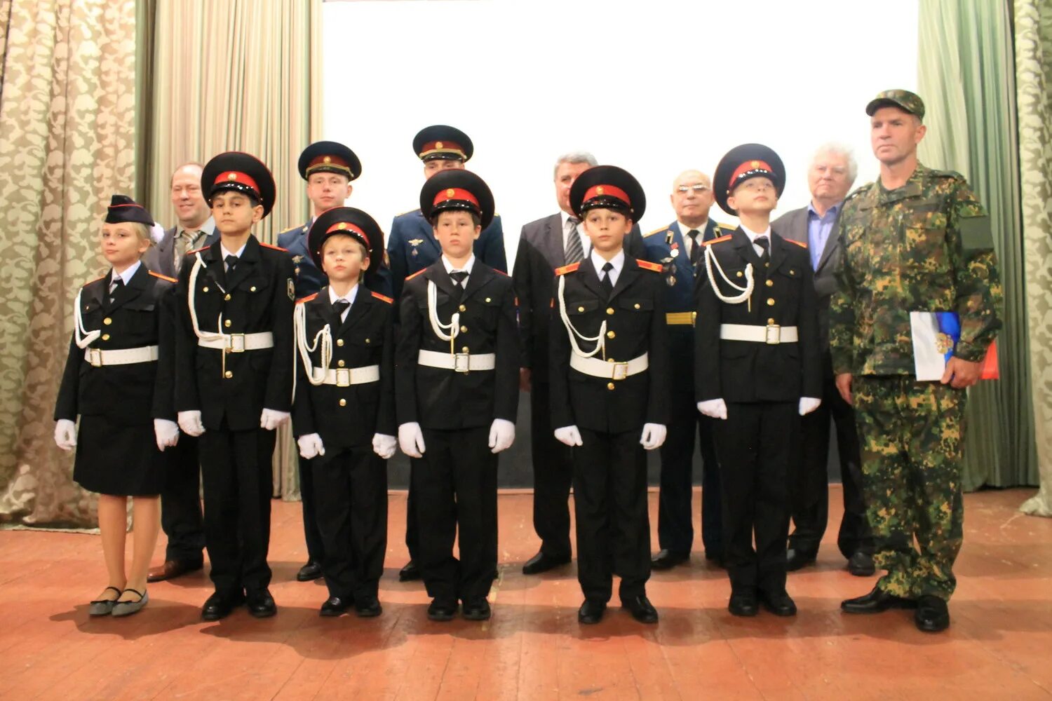 кадетский лицей. школа новочебоксарск кадетский лицей. хорошее ли образование в кадетской казачьей школе тамбова 2023. новочебоксарский кадетский лицей. кадетский лицей.