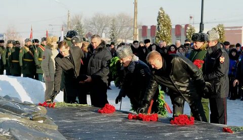 Побеждает погибает