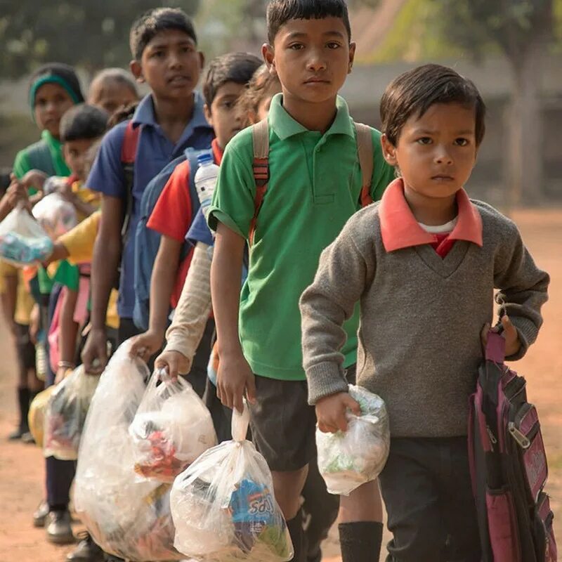 Школа в Индии. Школьники Индии. Индийские дети в школе.