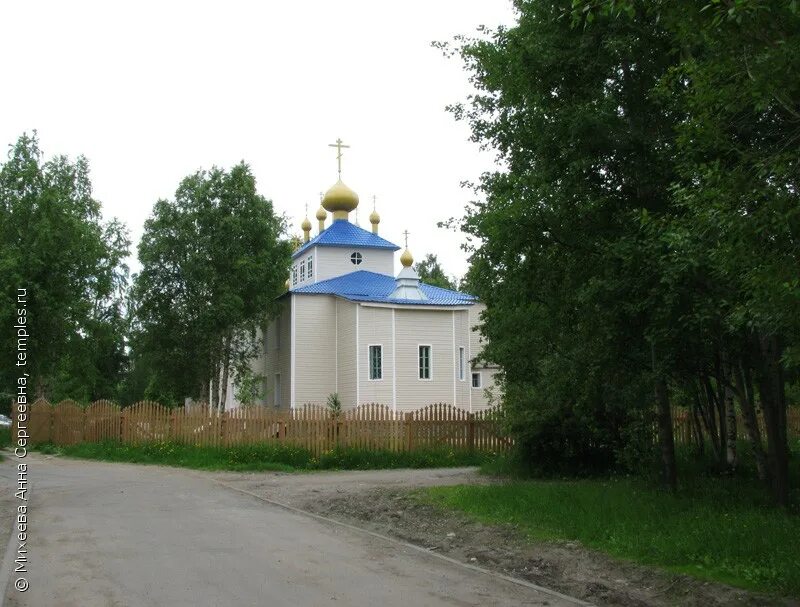 Никольский храм северодвинск. Никольская церковь северодвинск. Храм николая чудотворца северодвинске на торцева. Никольская церковь ненокса. Никольском храме северодвинска.