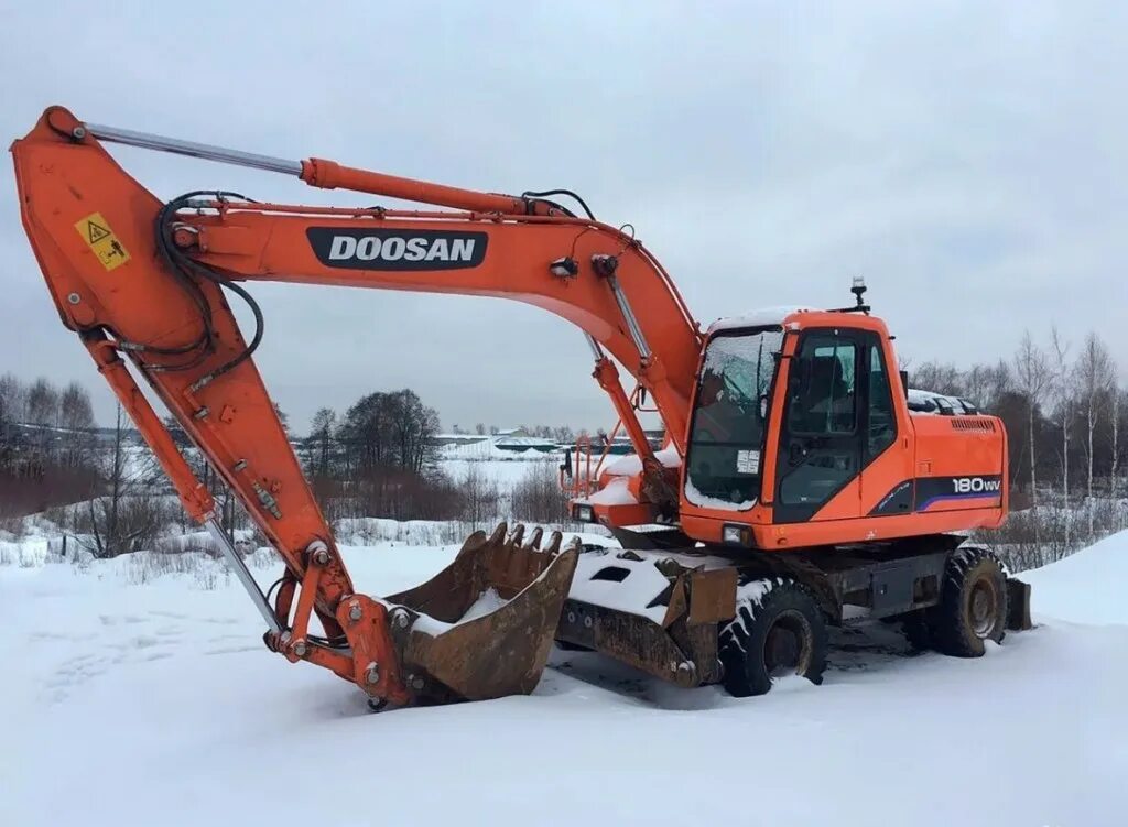 Дусан 180 колесный экскаватор. Doosan w180 Solar. Полноповоротный экскаватор колесный Дусан 180. Экскаватор Doosan Solar 180w-v.