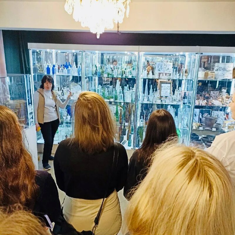 семинар в вузе. рггу центральная аудитория. факультеты вузов. рггу факультет рекламы и связи с общественностью. рггу факультет рекламы.