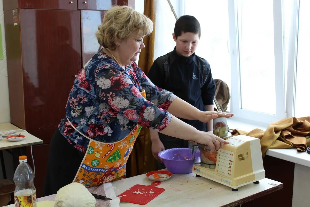 Кичменгский городок, сельхозярмарка. Кичменгский городок районный дом культуры. Работа в кичменгском городке. Кичменгский городок село. Работа в кичменгском городке.