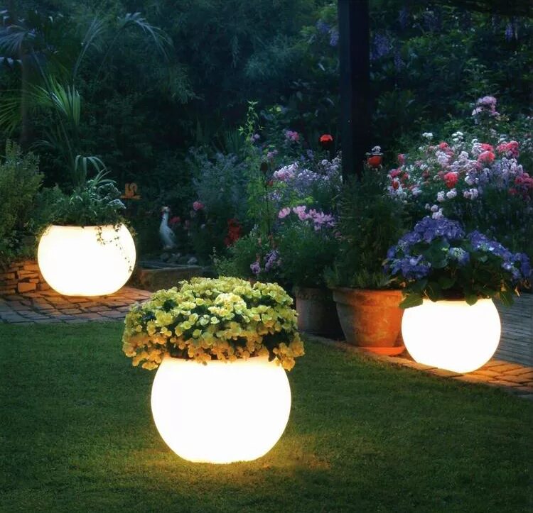 Фонарик solar lawn light. Светильники для сада и дачи. Светильники для сада и дачи. Светильник парковый торшерный. Уличный фонарь на солнечной батарее - "solar fl1725".