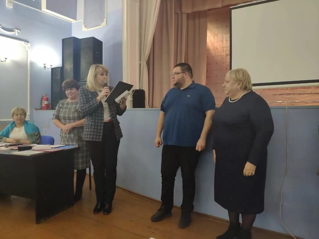 обсуждение в коммунаре. коммунар ленинградская область администрация. средняя 2б коммунар. обсуждение в коммунаре. новости коммунара гатчинского.