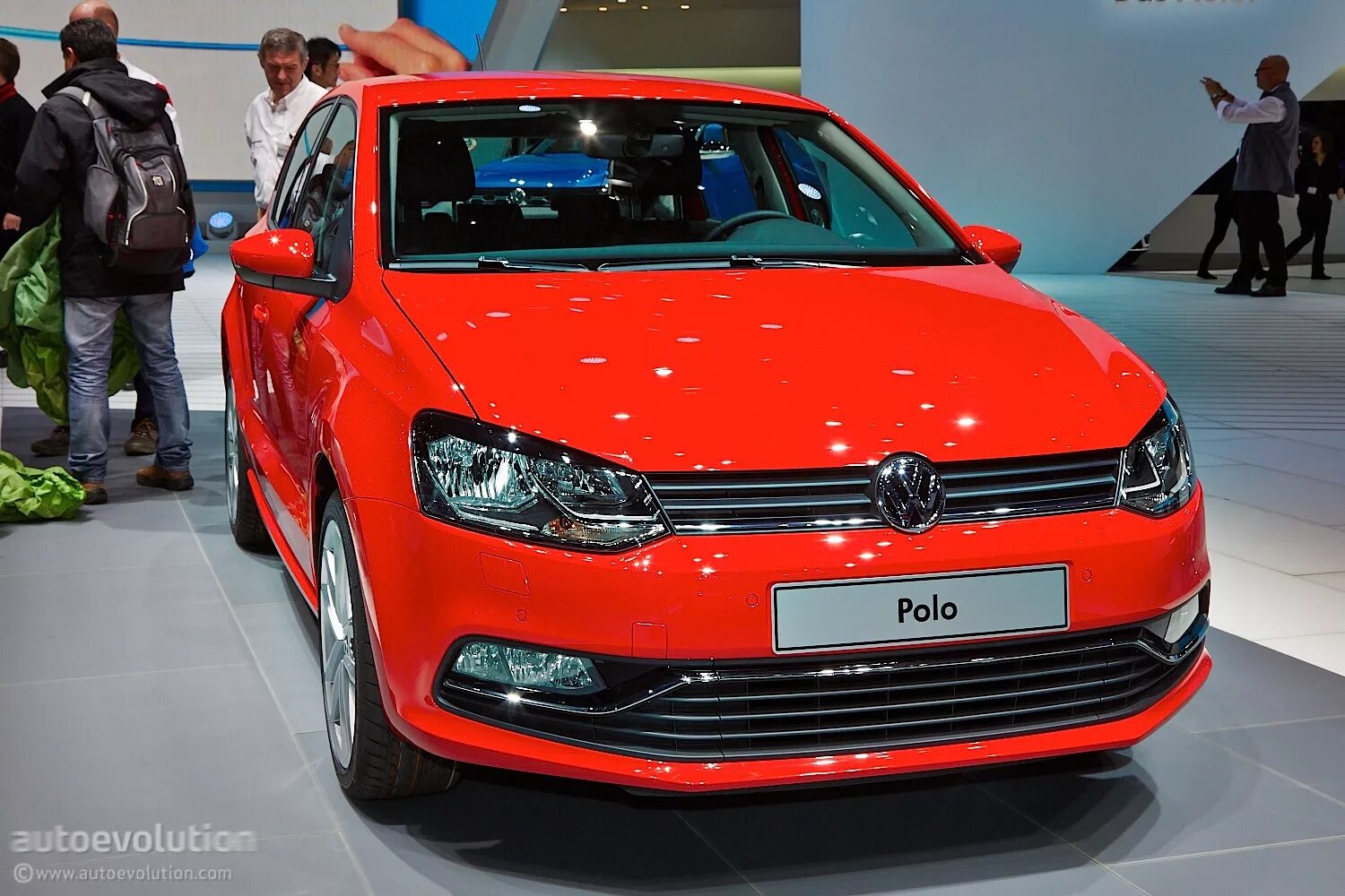 Купить новый фольксваген поло у официального дилера. Volkswagen Polo 2021 красный. Volkswagen Polo красный. Поло красный 2014 Фольксваген. VW Polo 2014 красный.