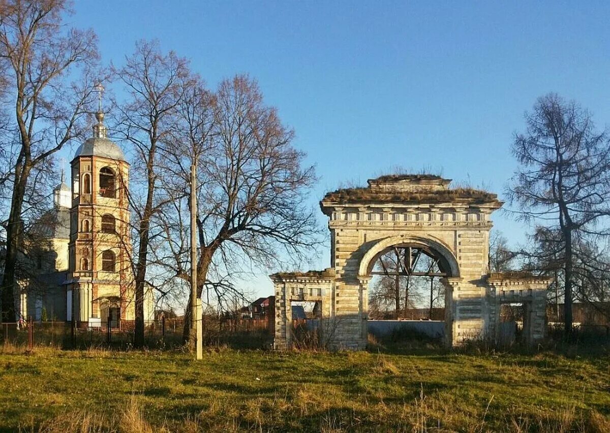 Г жуковский калужской области. Усадьба Воронцовой-Дашковой Троицкое. Усадьба Воронцовой-Дашковой, село Троицкое. Усадьба Екатерины Дашковой в селе Троицкое.