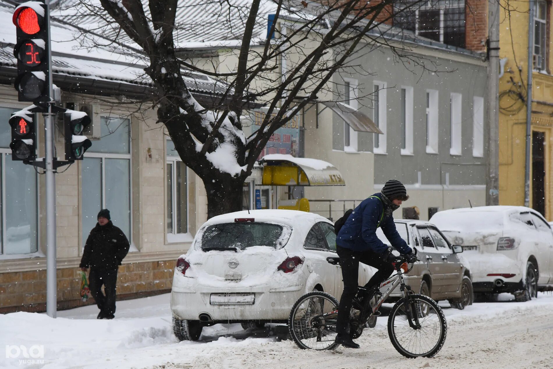 Фото как идет снег Краснодар сегодня. Снежные поля Краснодара. Сочи погода снег сегодня. Город Краснодар погода зимой. Погода краснодар снег