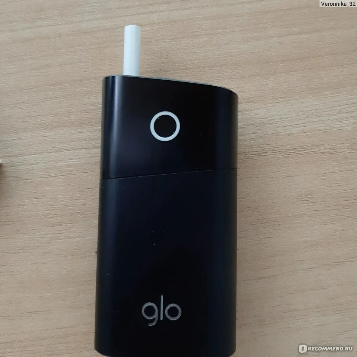 Купить электронную сигарету гло. Glo электронные сигареты. Glo Mini. Электронная сигарета гло черный матовый с красной полосой. Glo bat.