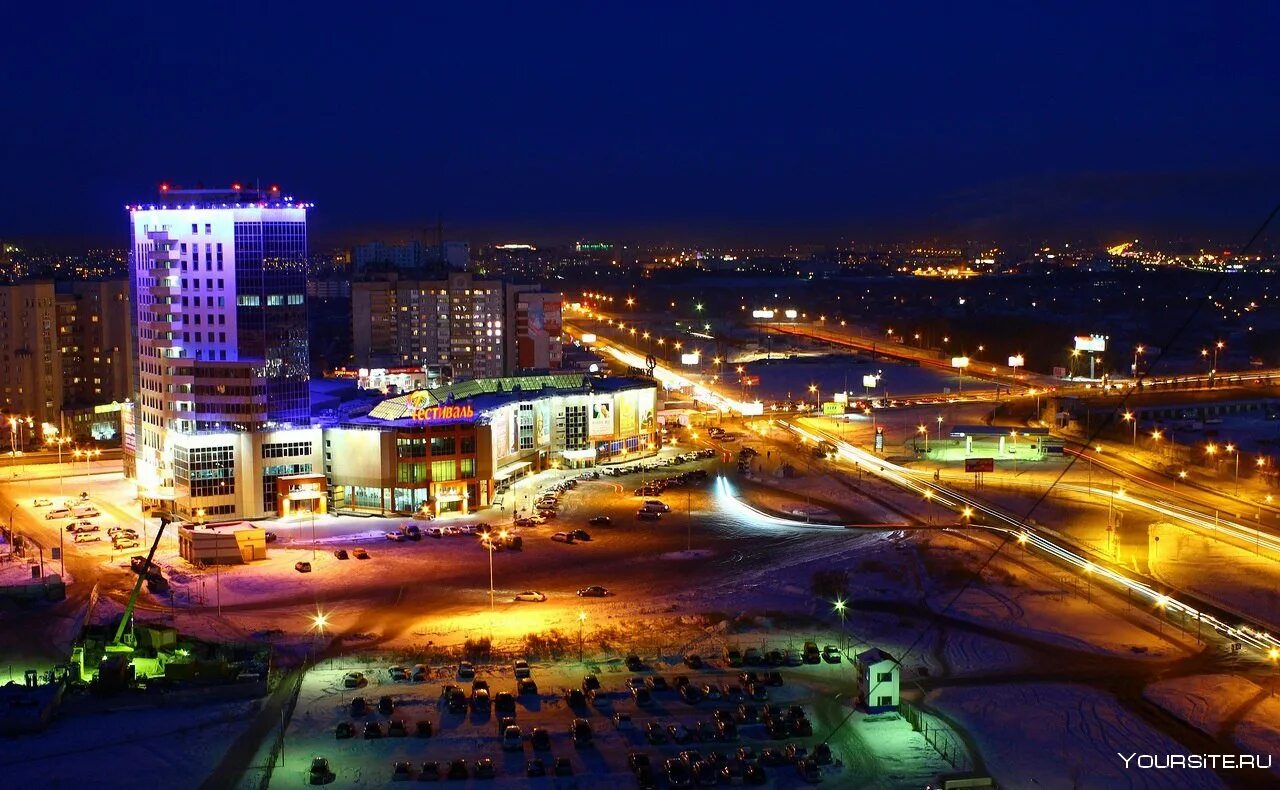 Сколько городу омску. Омск. Ночной город Омск. Омск центр города ночь. Ночной Омск фотографии.