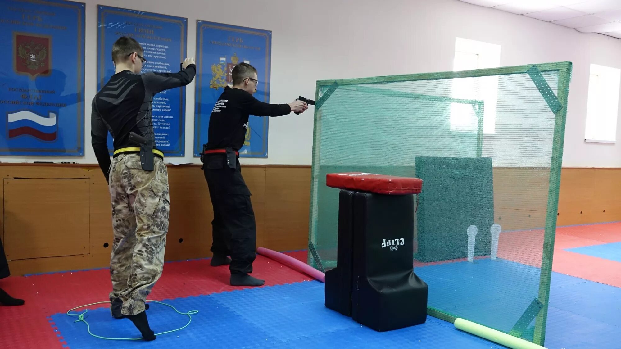 чоп варяг екатеринбург. варяг екатеринбург. отряд варяг на украине. чоп варяг. пейнтбольный клуб варяг.