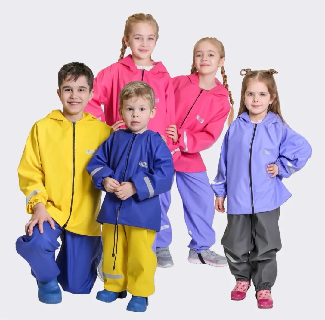 Детская одежда смайл. Одежда smile. Одежда со смайликами. Черная футболка со смайлом. Одежда smile.