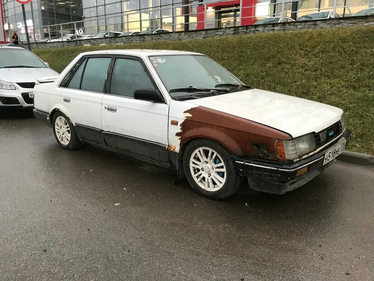 Мазда 323 седан 1986. Mazda 323 bf 1986. Mazda 323 III. 1986 Mazda 323 DX. Мазда 1986