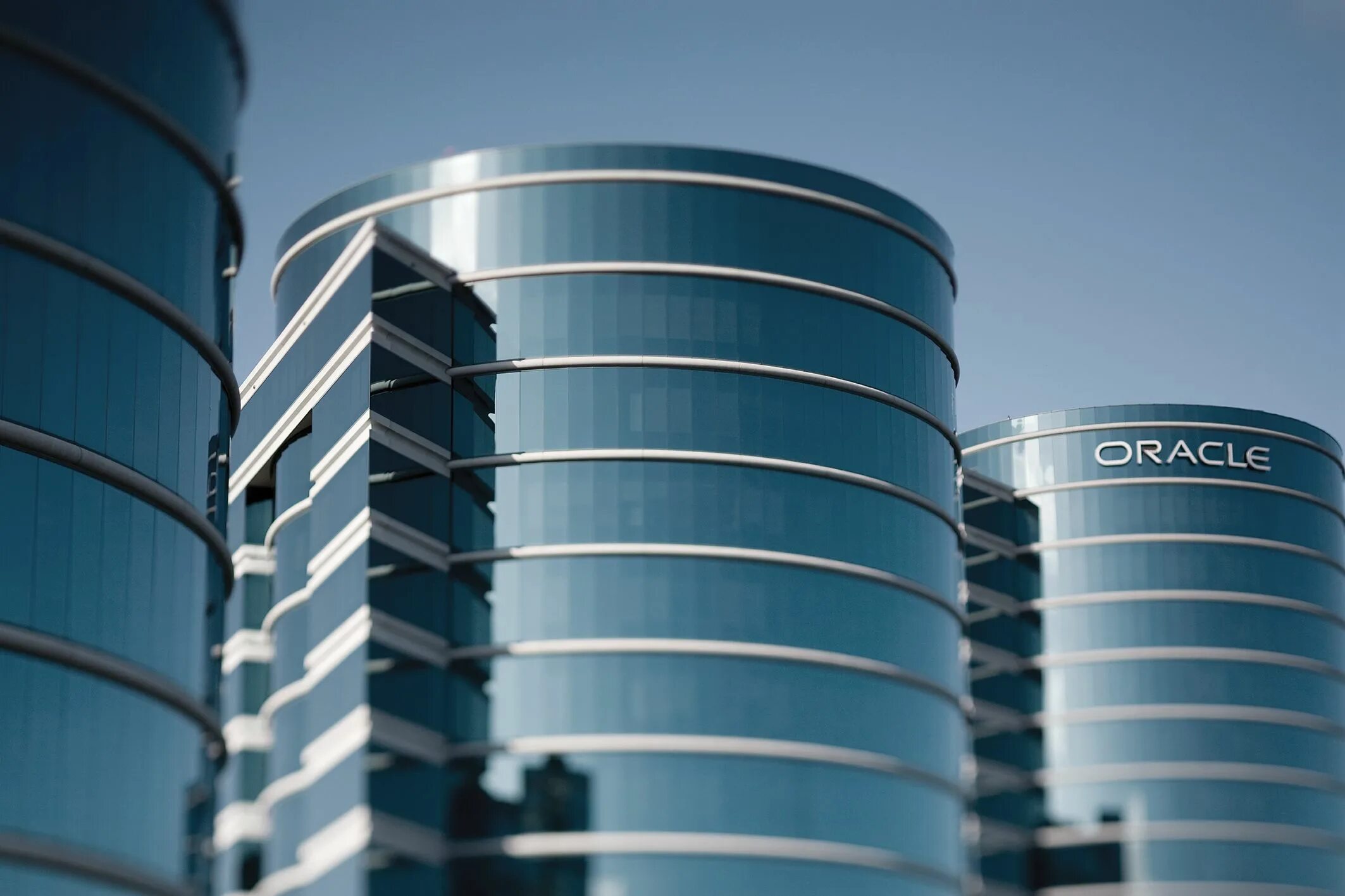 Oracle увеличить. Oracle company. oracle здание. the oracle. oracle штаб квартира.