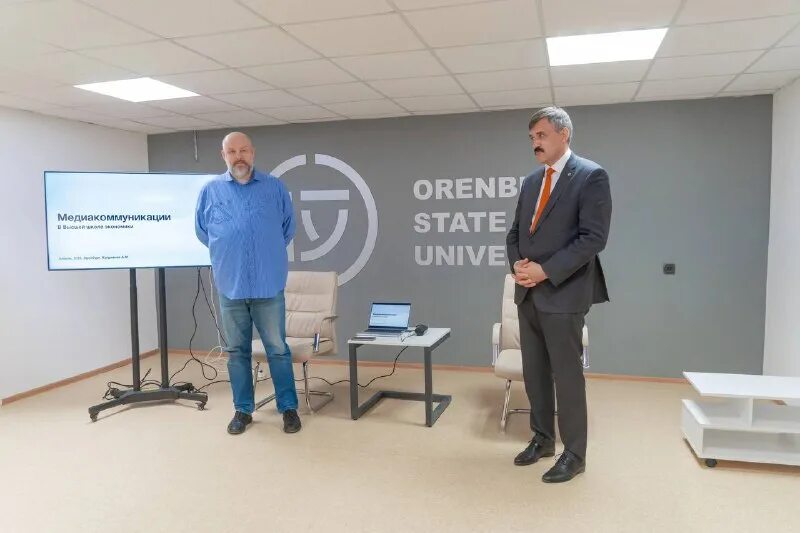 Вшэ медиакоммуникации здание. Ниу вшэ медиакоммуникации. Приемная комиссия вшэ. Факультет медиакоммуникаций вшэ. Высшая школа экономики медиакоммуникаций.