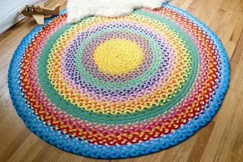 Круглый коврик из ниток